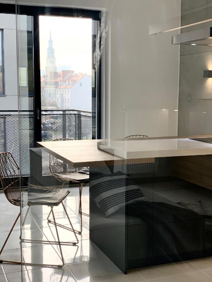 El Apartments - Antares Poznań Buitenkant foto