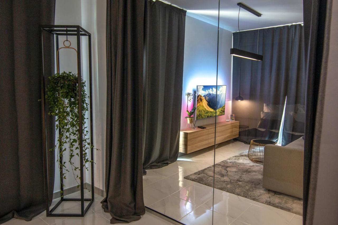 El Apartments - Antares Poznań Buitenkant foto