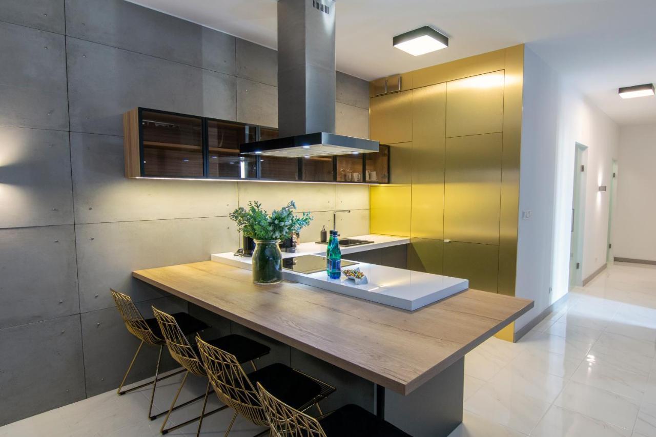 El Apartments - Antares Poznań Buitenkant foto