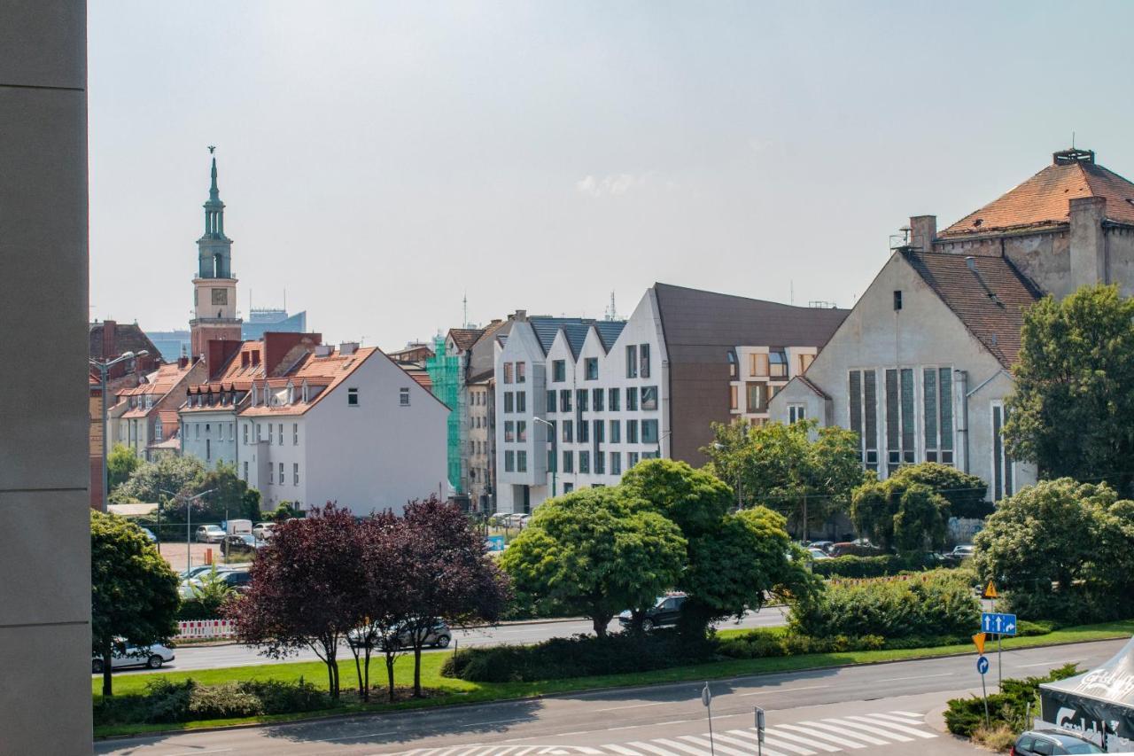 El Apartments - Antares Poznań Buitenkant foto
