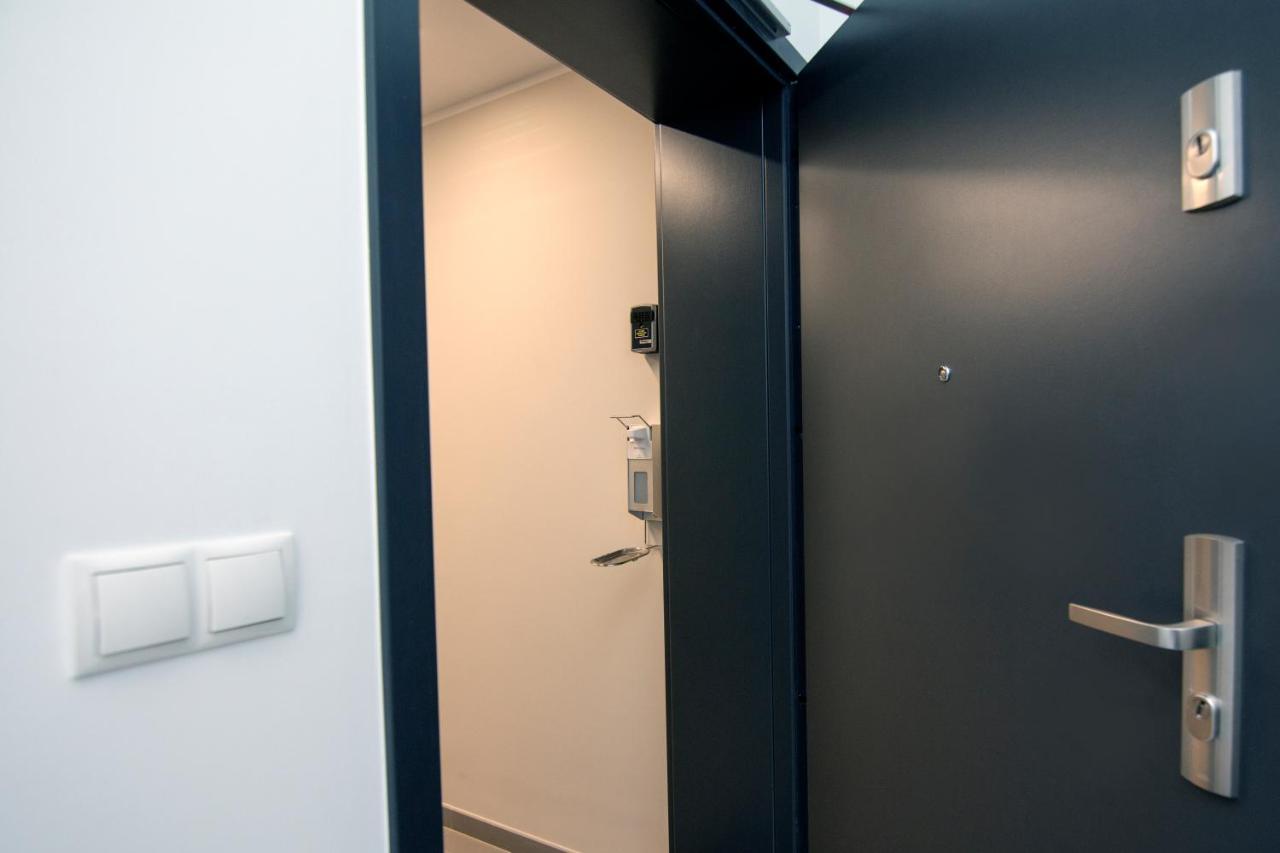 El Apartments - Antares Poznań Buitenkant foto